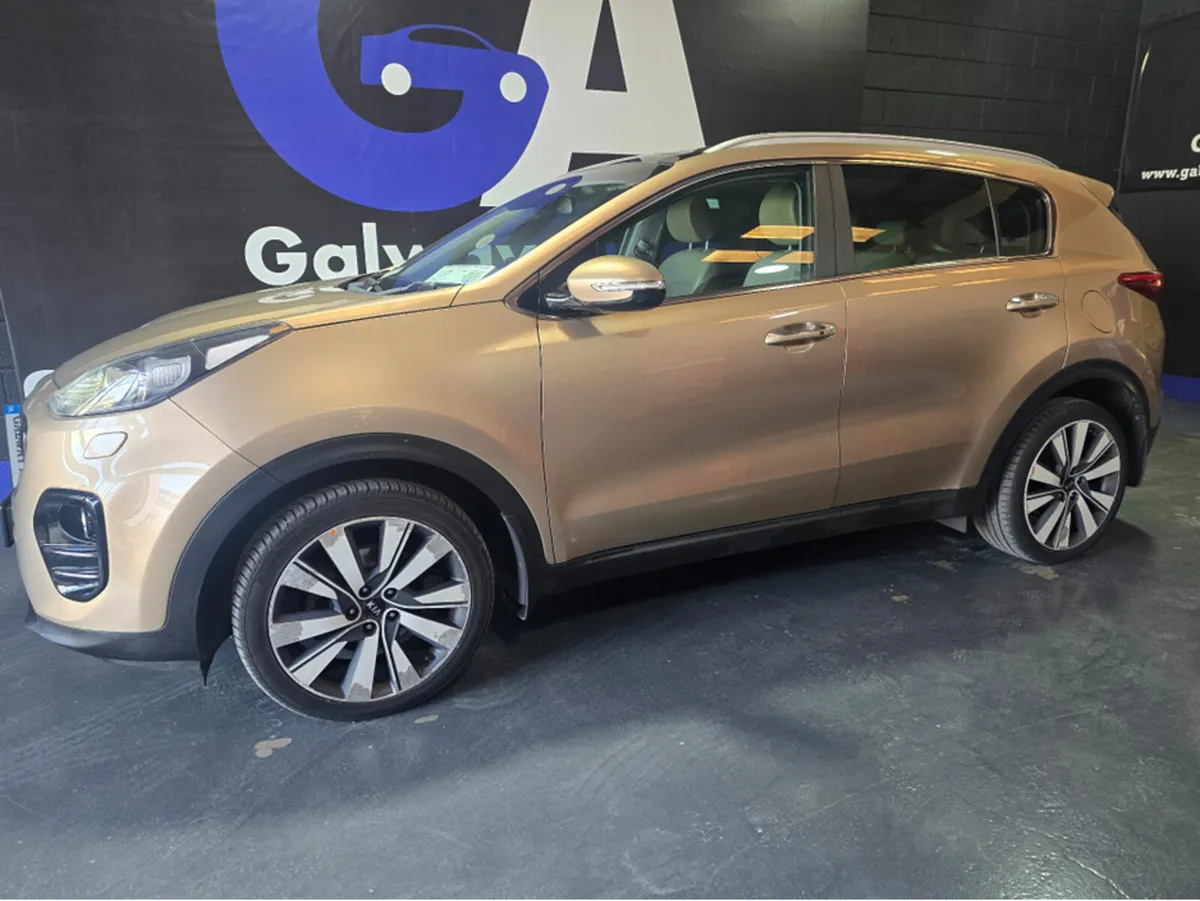 Kia Sportage FULL LEATHER WITH PAN.ROOF-LOW MILEAG - Image 4