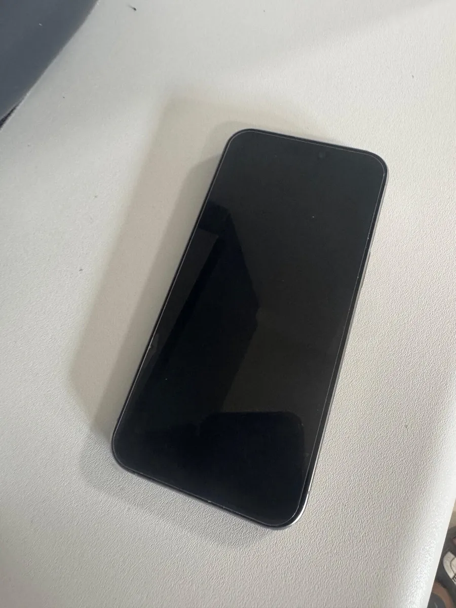 Iphone - Image 4