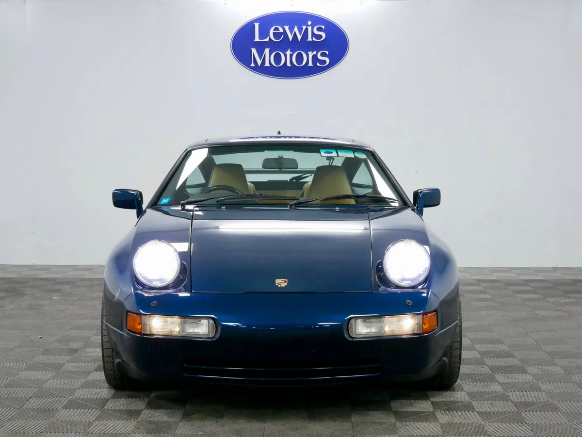 1990 Porsche 928 S4 - Image 3