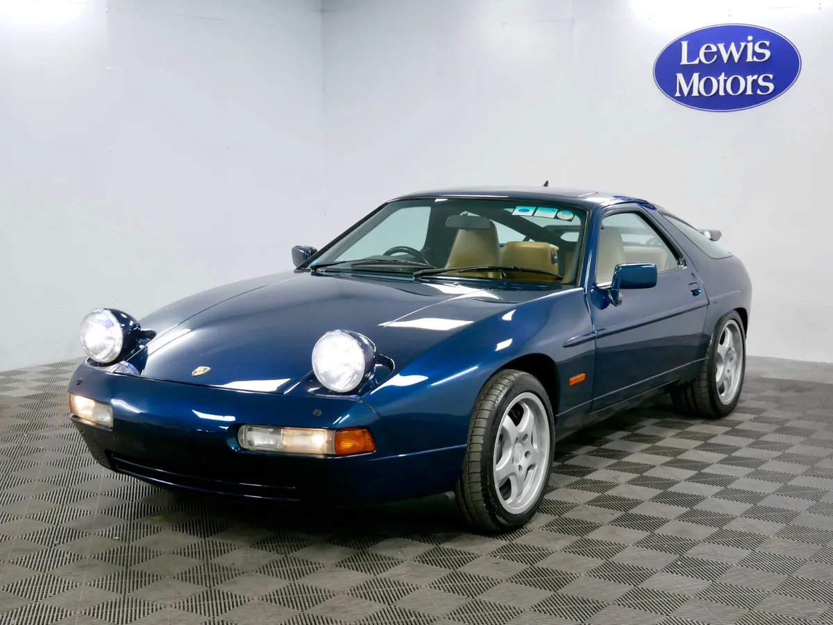 1990 Porsche 928 S4 - Image 4