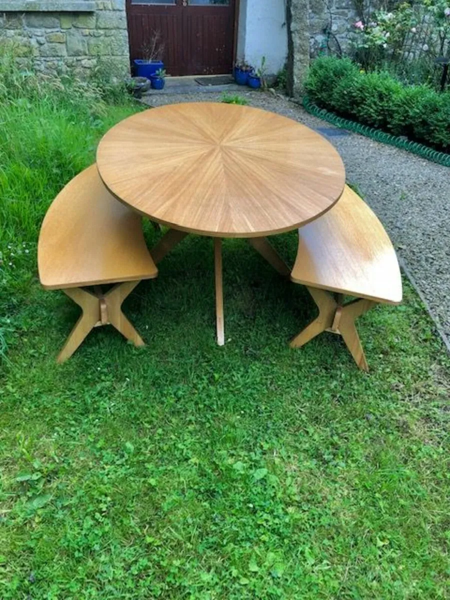 Designer inspired oval table and benches - Image 1
