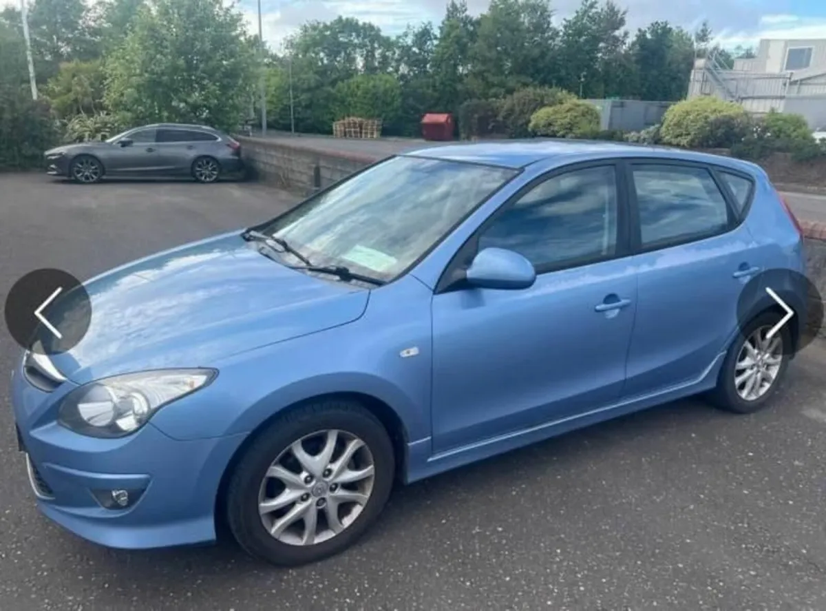 Hyundai i30 2011 - Image 2