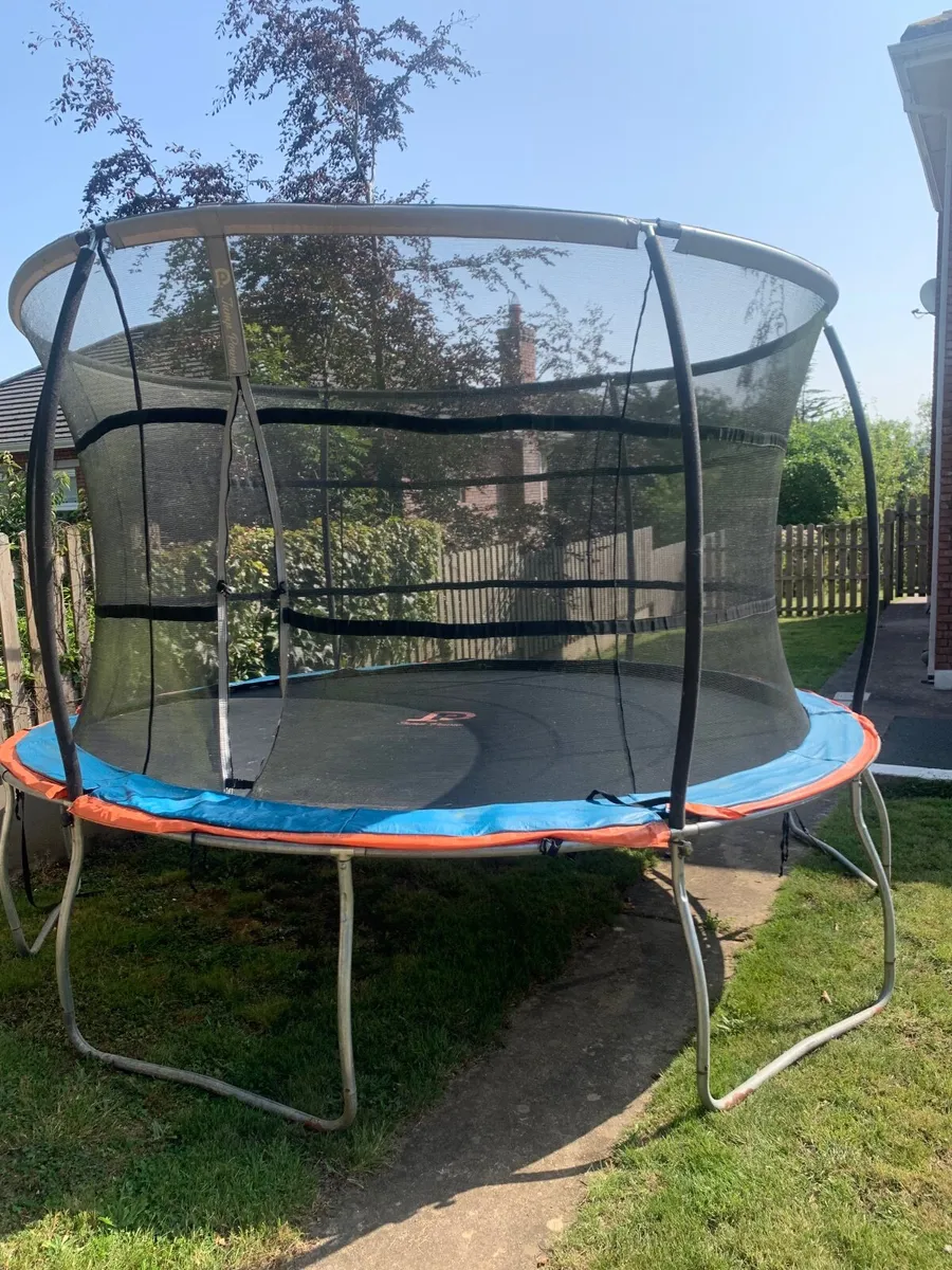 Trampoline - Image 3
