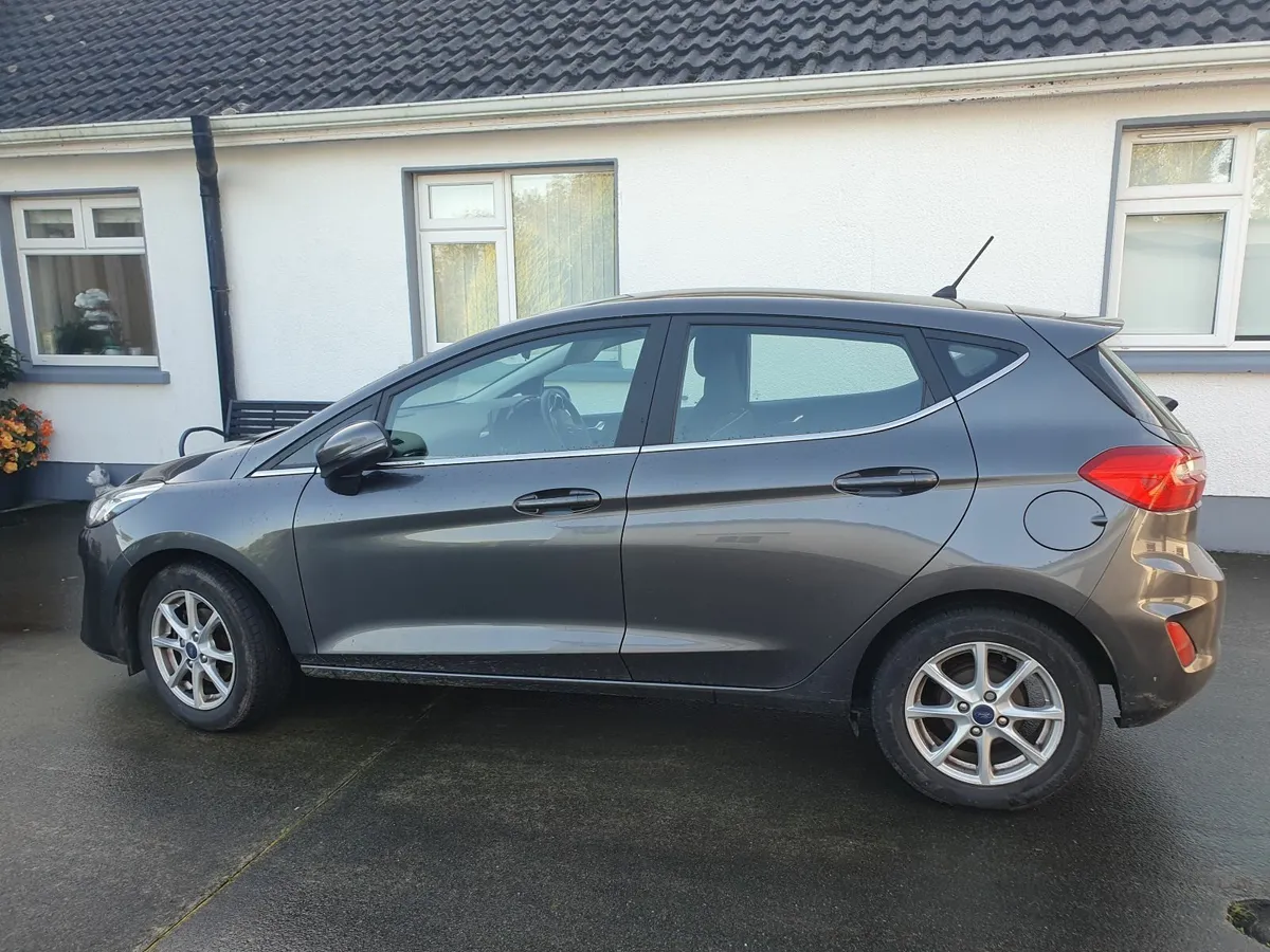 Ford Fiesta 2018 low mileage. - Image 1