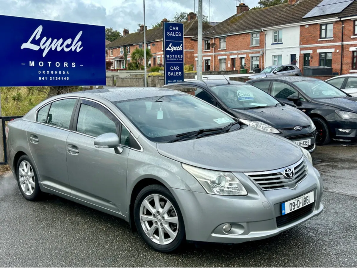 Toyota Avensis D-4D TR 4DR 2.0 OVERMOUNT - Image 1
