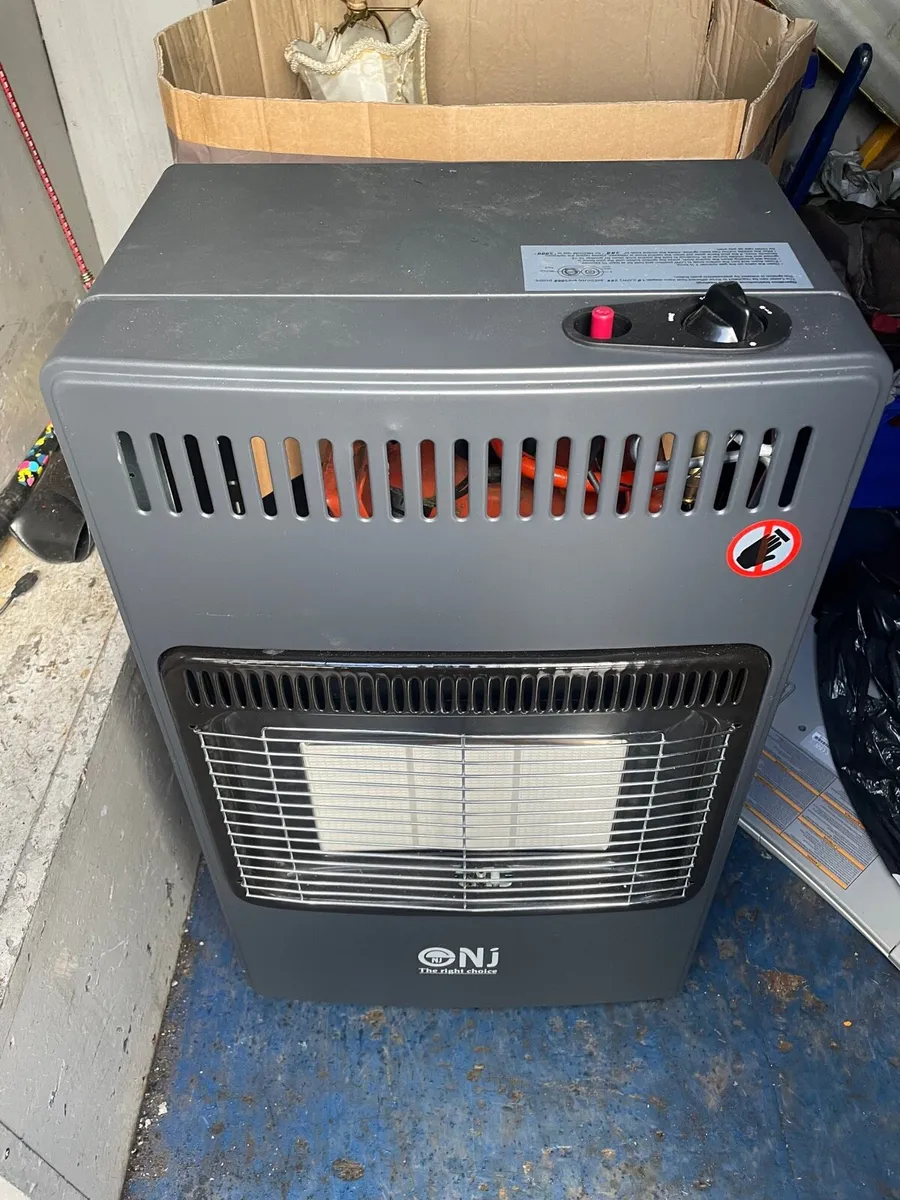 Gas heater with gas bottle as new - Image 4