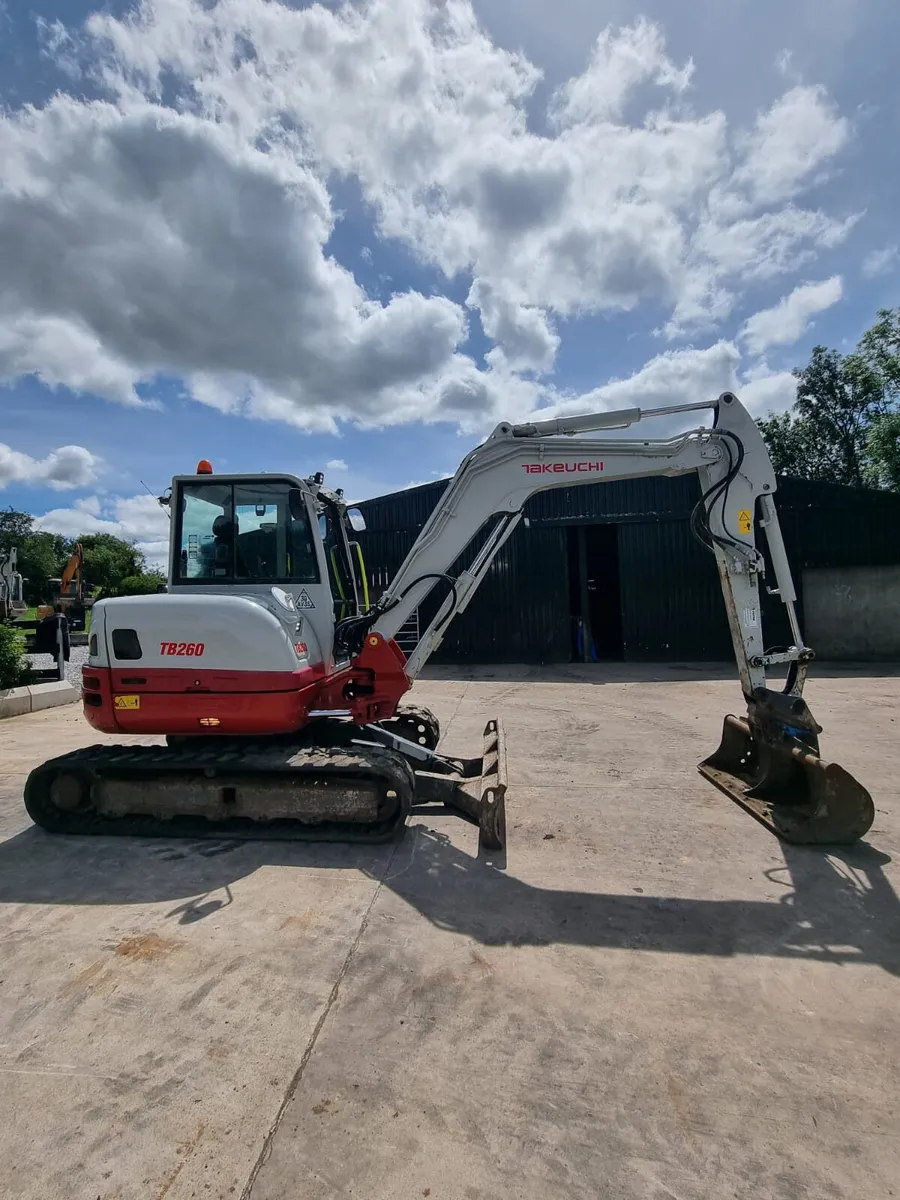 2019 TAKEUCHI TB260 - Image 4
