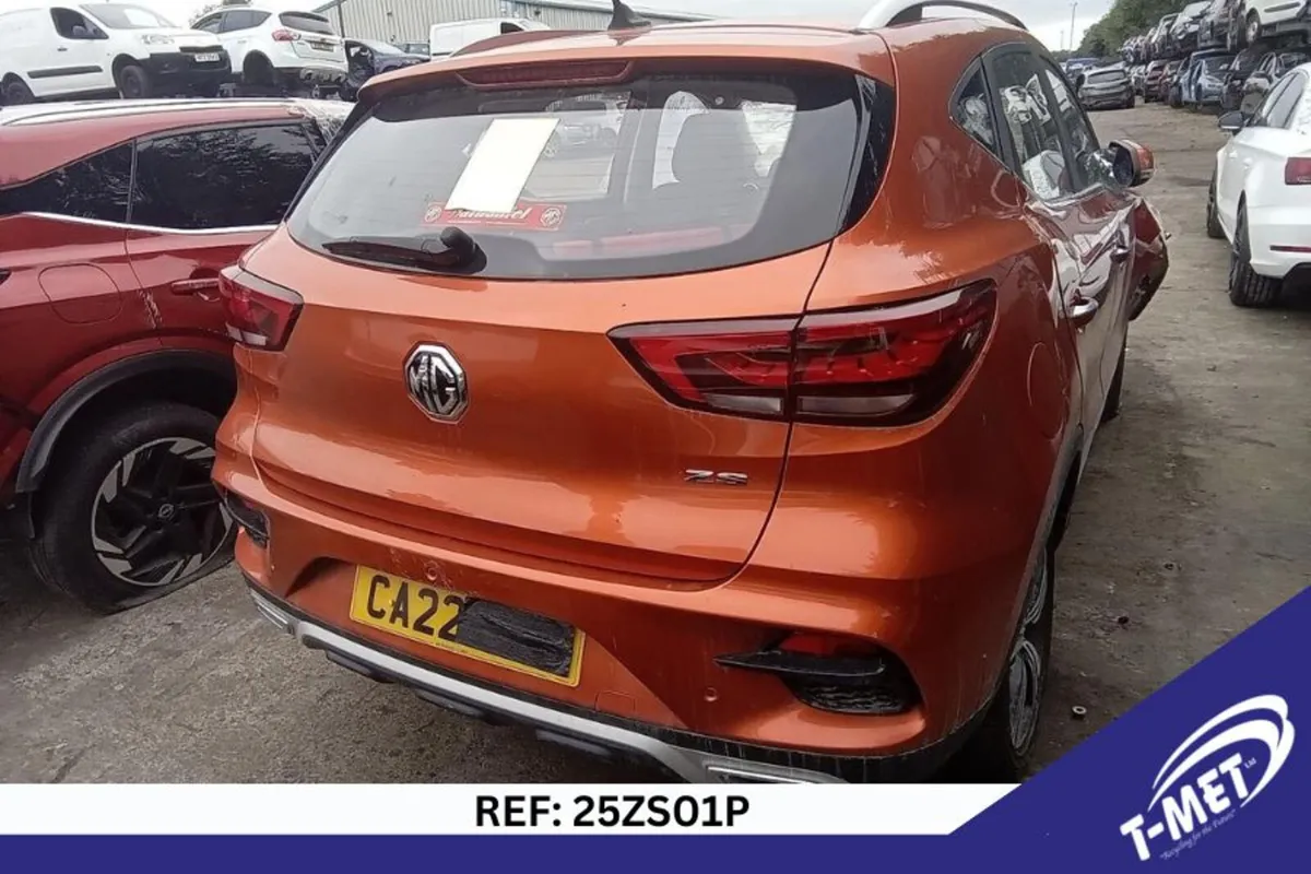 2022 MG ZS BREAKING FOR PARTS - Image 2