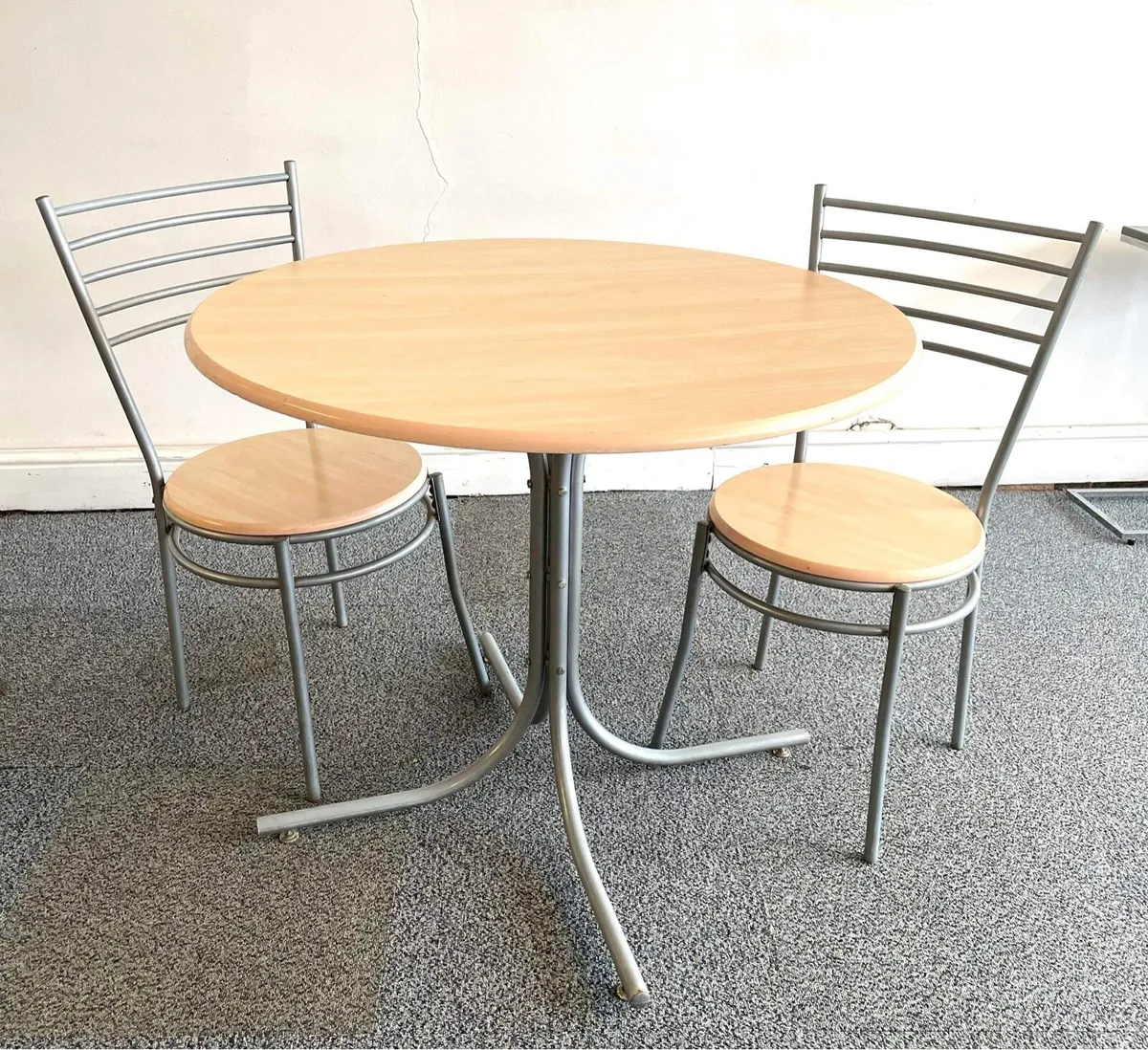 Dining table set
