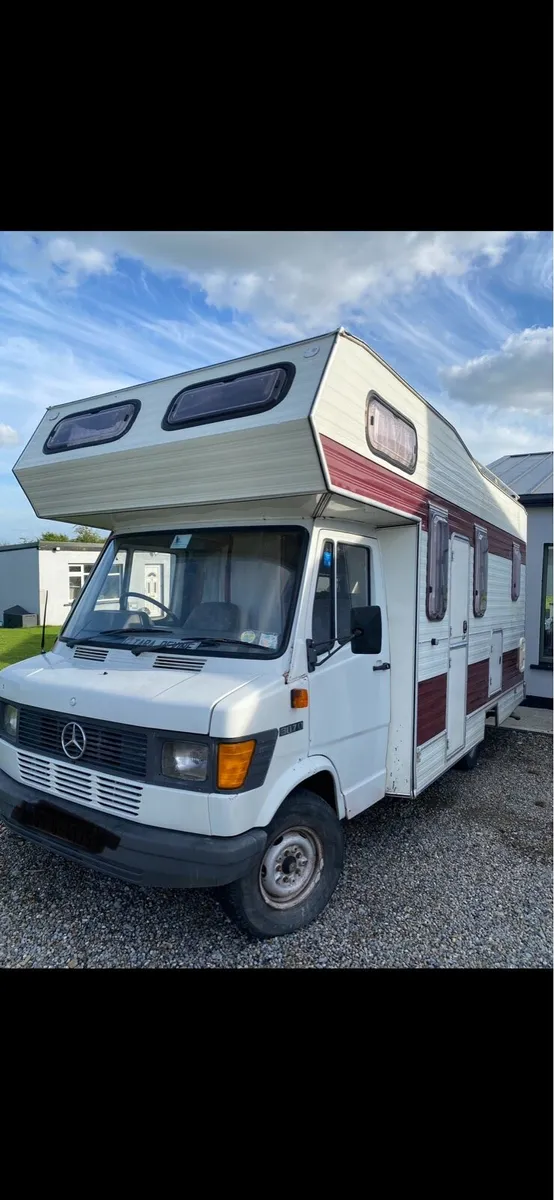 Vintage Mercedes 307d Motorhome - Image 2