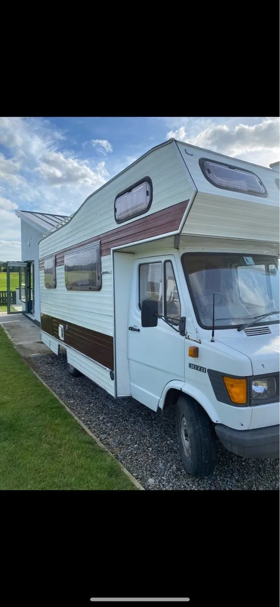 Vintage Mercedes 307d Motorhome - Image 3
