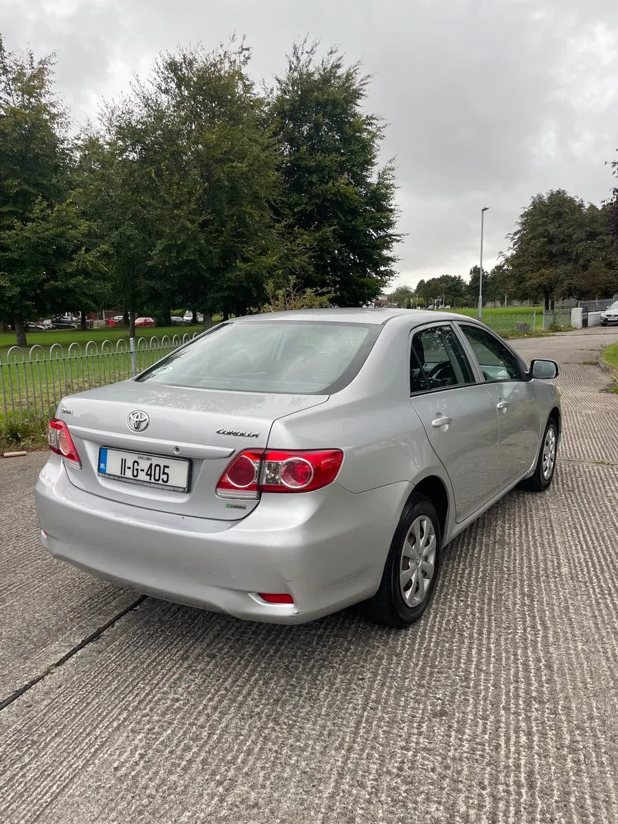 Toyota Corolla 2011 - Image 3