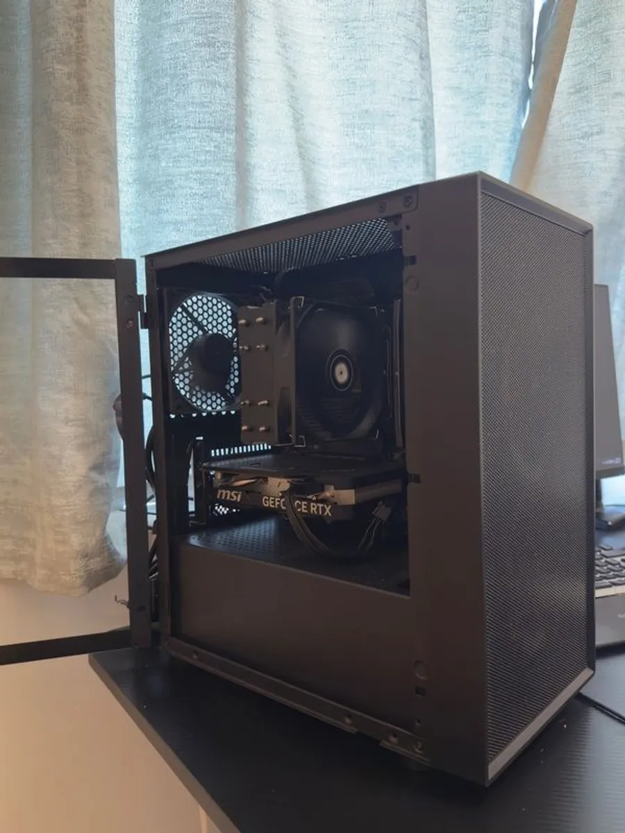 Gaming pc Ryzen 7 7800x3D RTX4060 32gb ram - Image 1