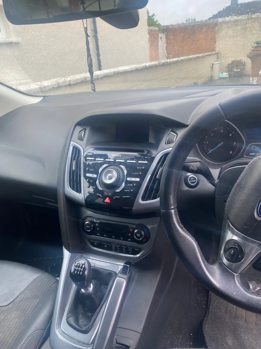 Ford Focus 2012 - Image 1