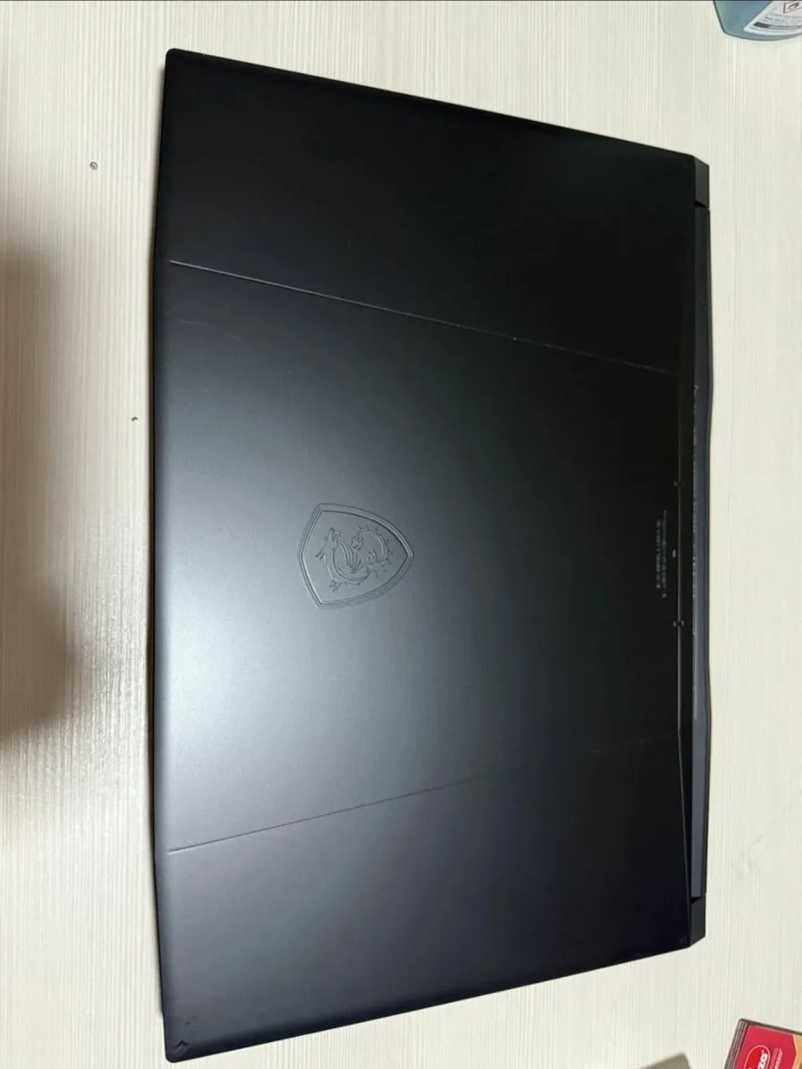 Laptop MSI Katana 17. i7-13620H / RTX 4070 / 16GB - Image 1
