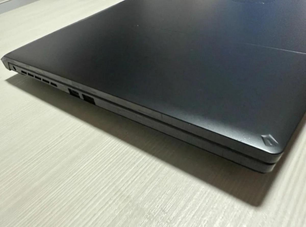 Laptop MSI Katana 17. i7-13620H / RTX 4070 / 16GB - Image 3