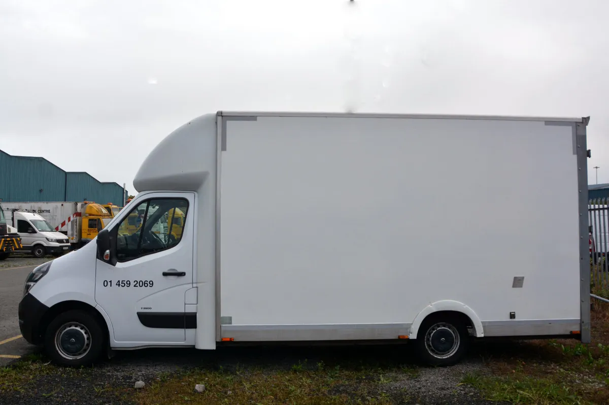 Opel Movano Low Floor HUGE Volume Luton - Image 2
