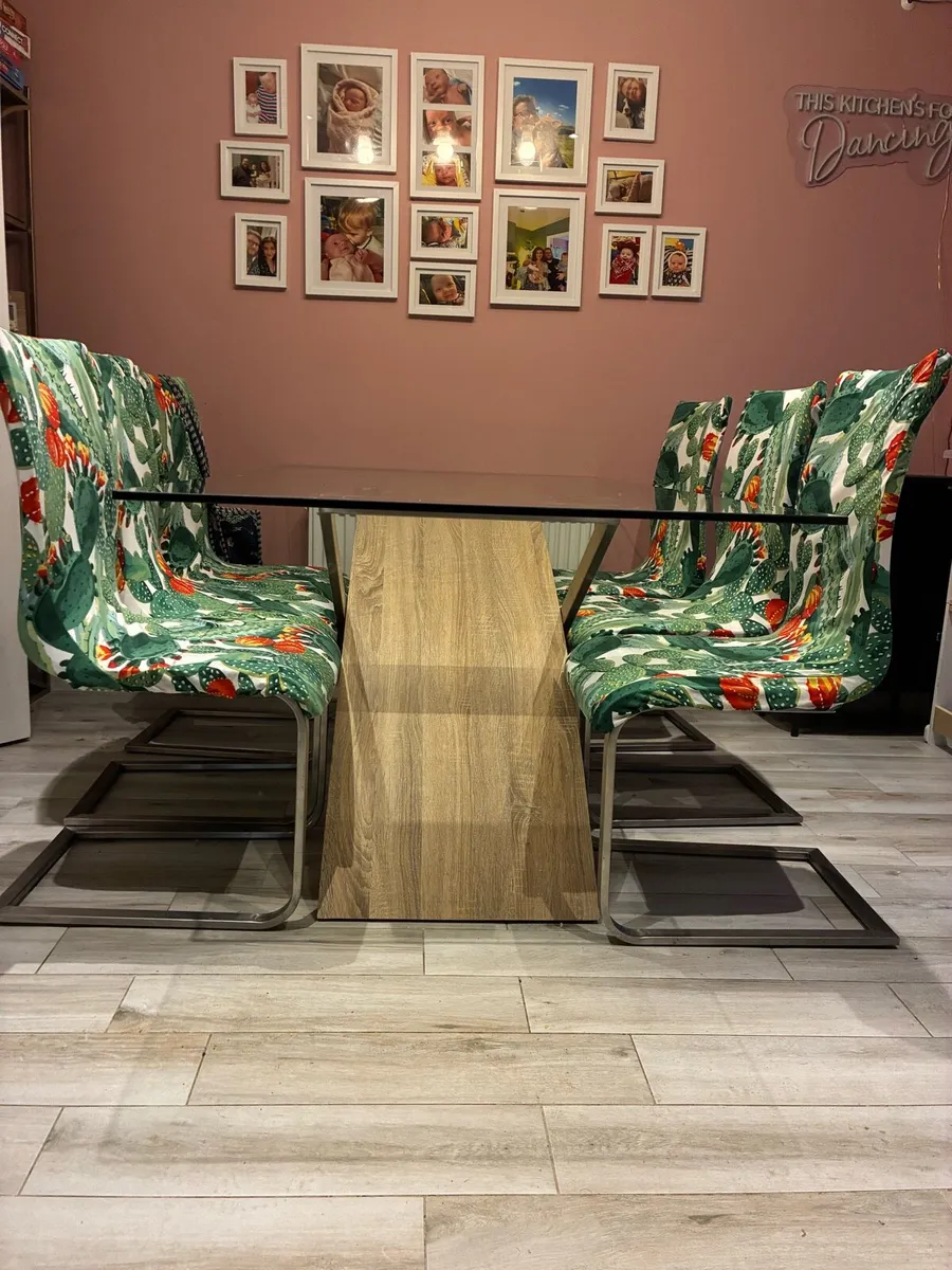 EZ Living Table & Chairs - Image 2