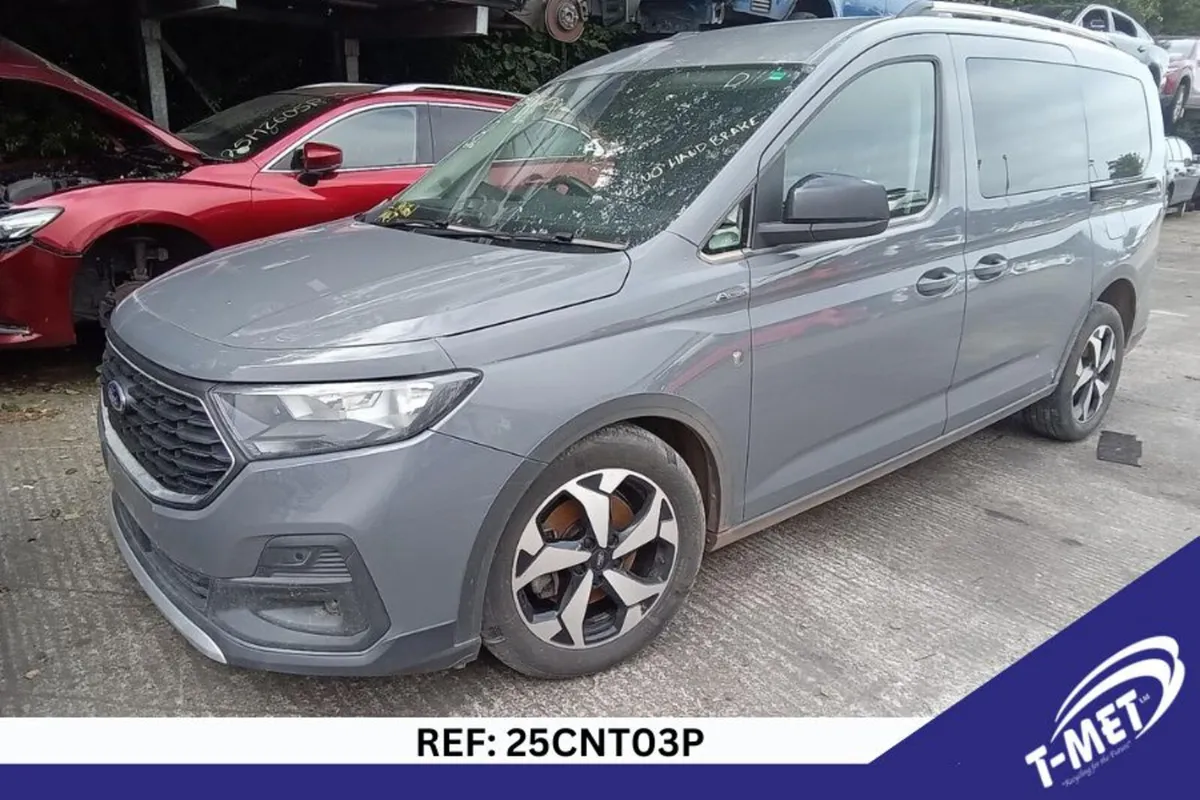 2023 FORD TOURNEO CONNECT BREAKING FOR PARTS - Image 1