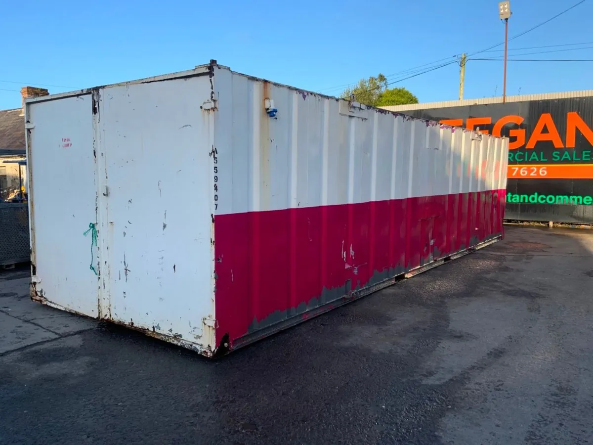 32ft x 10ft SITE STORAGE CONTAINER..........3925. - Image 1