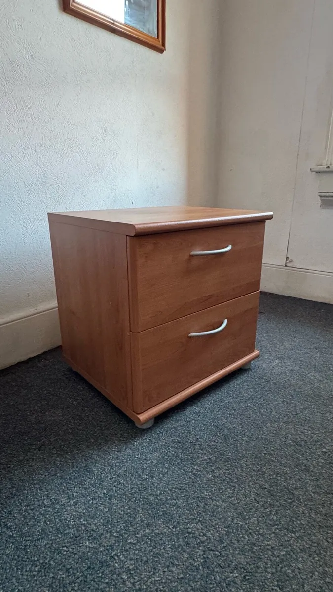 Bedside bed table - Free to collect - Image 2