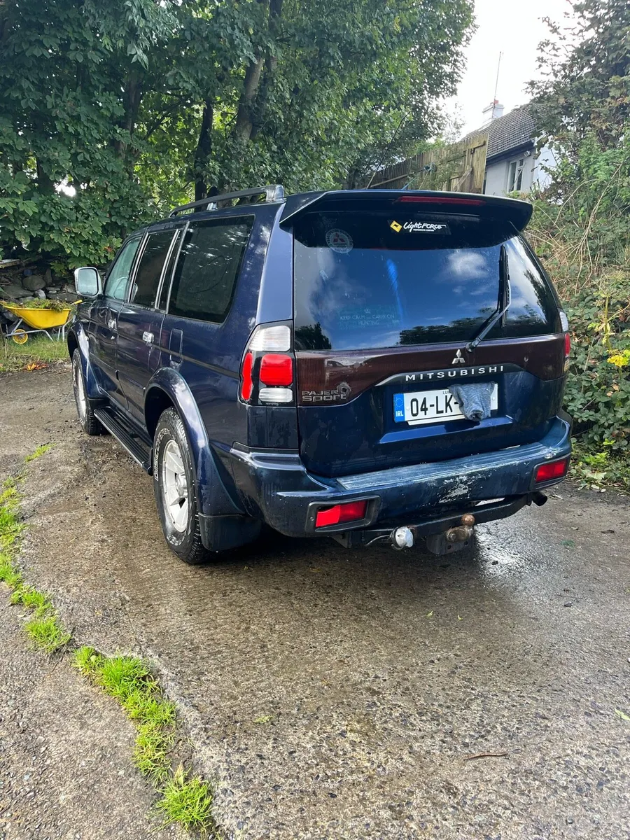 Mitsubishi Pajero 2004 - Image 3