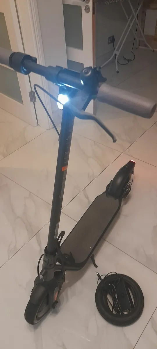 Electric scooter - Image 1
