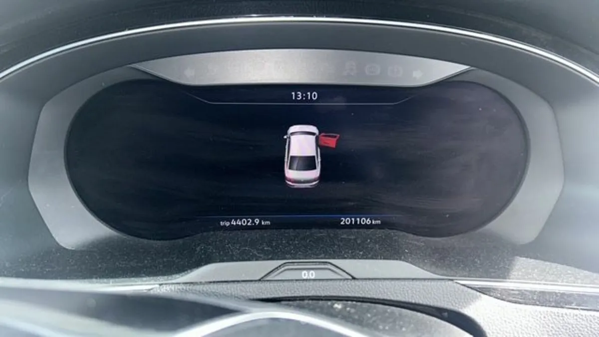Volkswagen Passat 2018 - Image 3