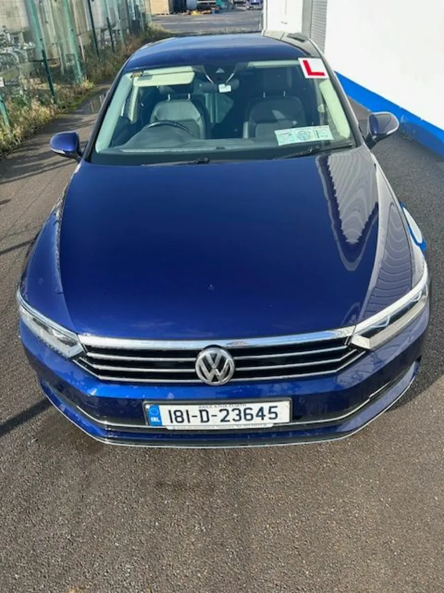 Volkswagen Passat 2018 - Image 4