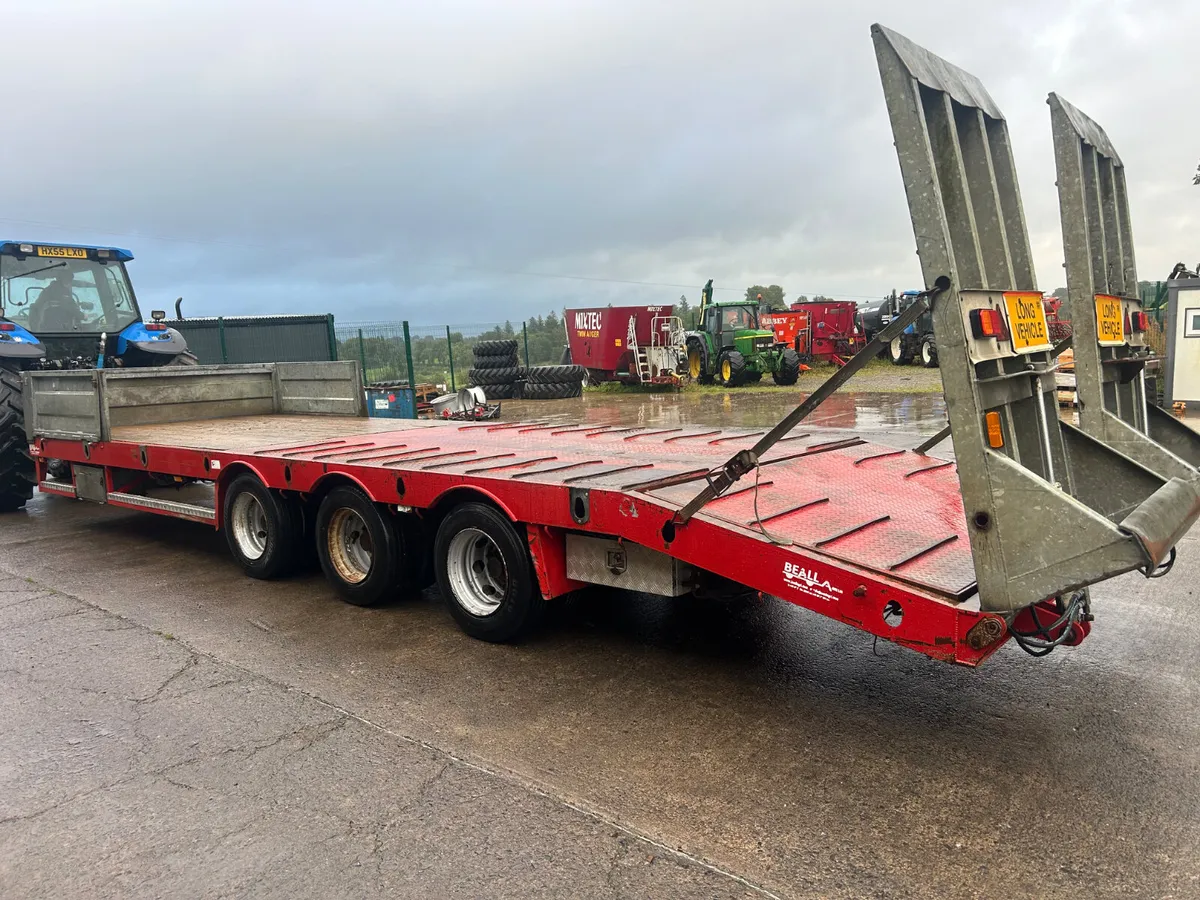 Bell Agri low loader - Image 4