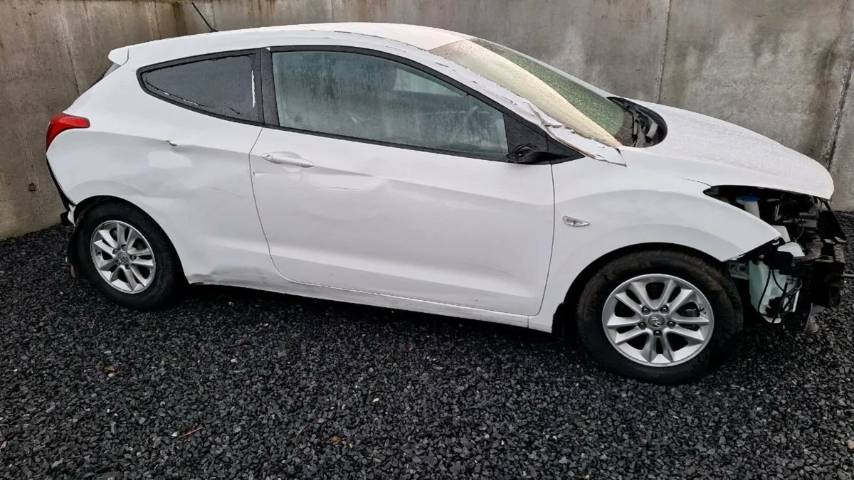 Hyundai i30 2015 - Image 1
