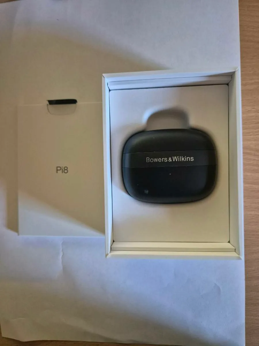 Bowers & Wilkins Pi8 - Image 2