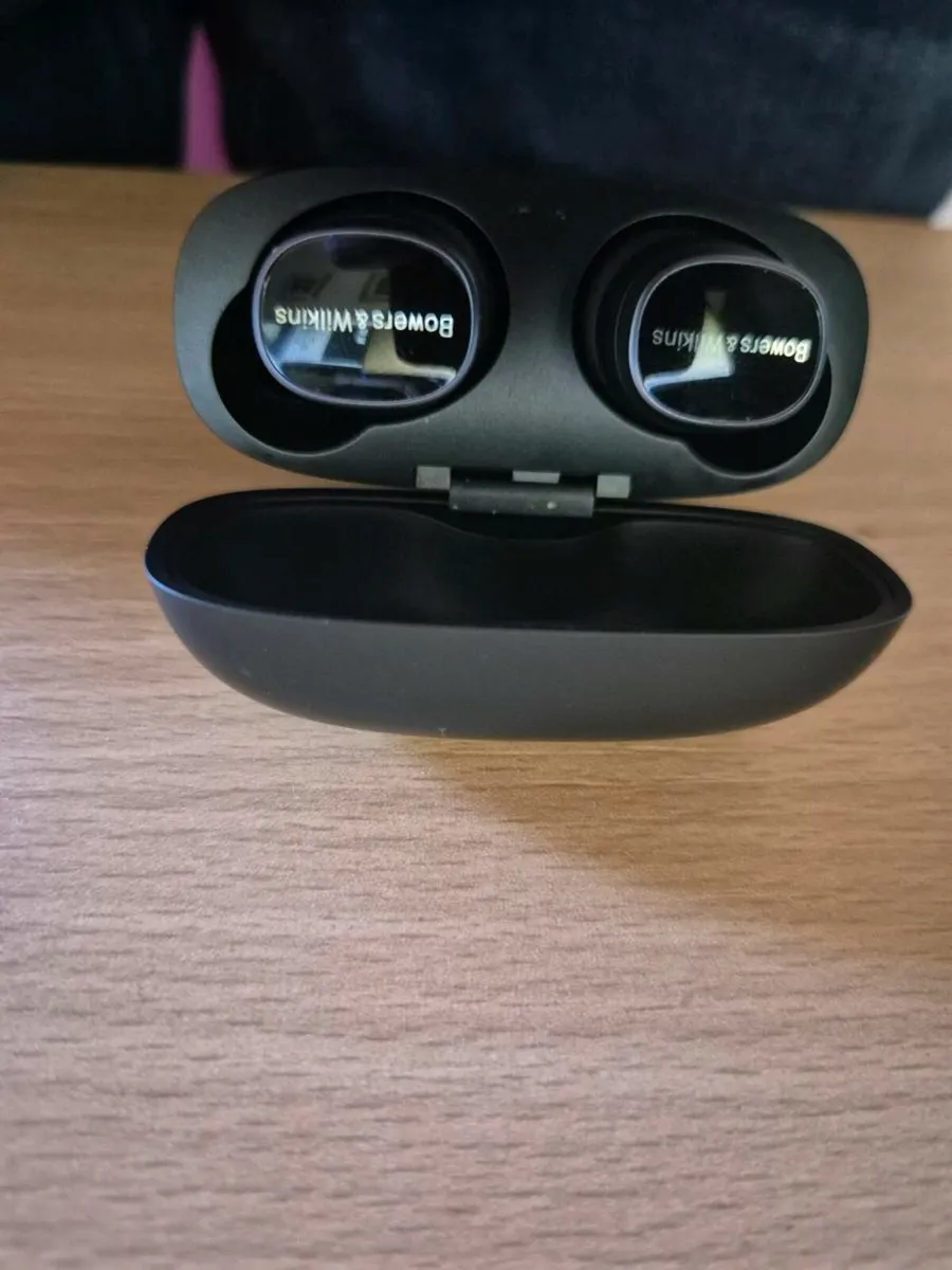 Bowers & Wilkins Pi8 - Image 3