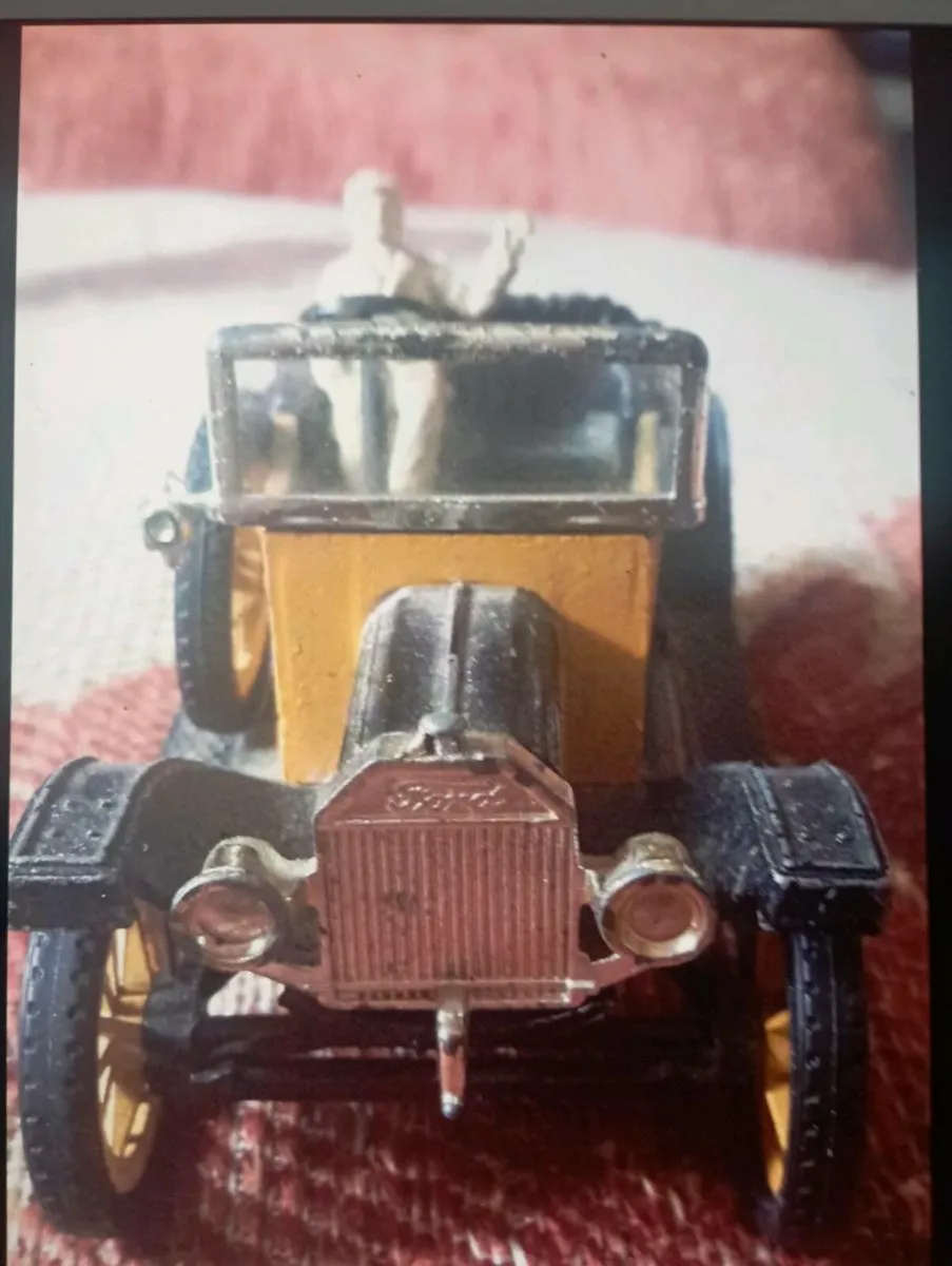 VINTAGE DINKY GABRIEL DIE CAST FORE MODEL T CAR - Image 4