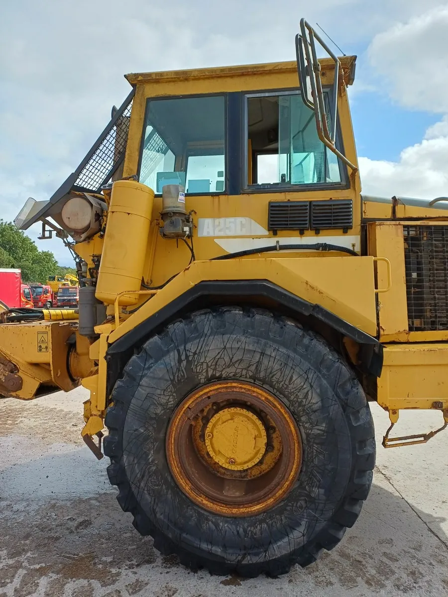 Volvo A25C Articulated Dump Truck - Image 2