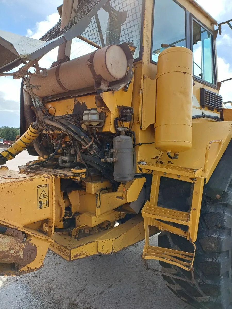 Volvo A25C Articulated Dump Truck - Image 4