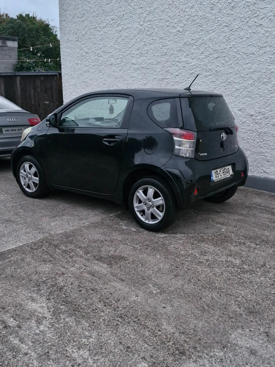 Toyota iQ 2009