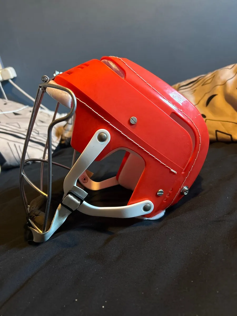 old style gola hurling helmet - Image 2