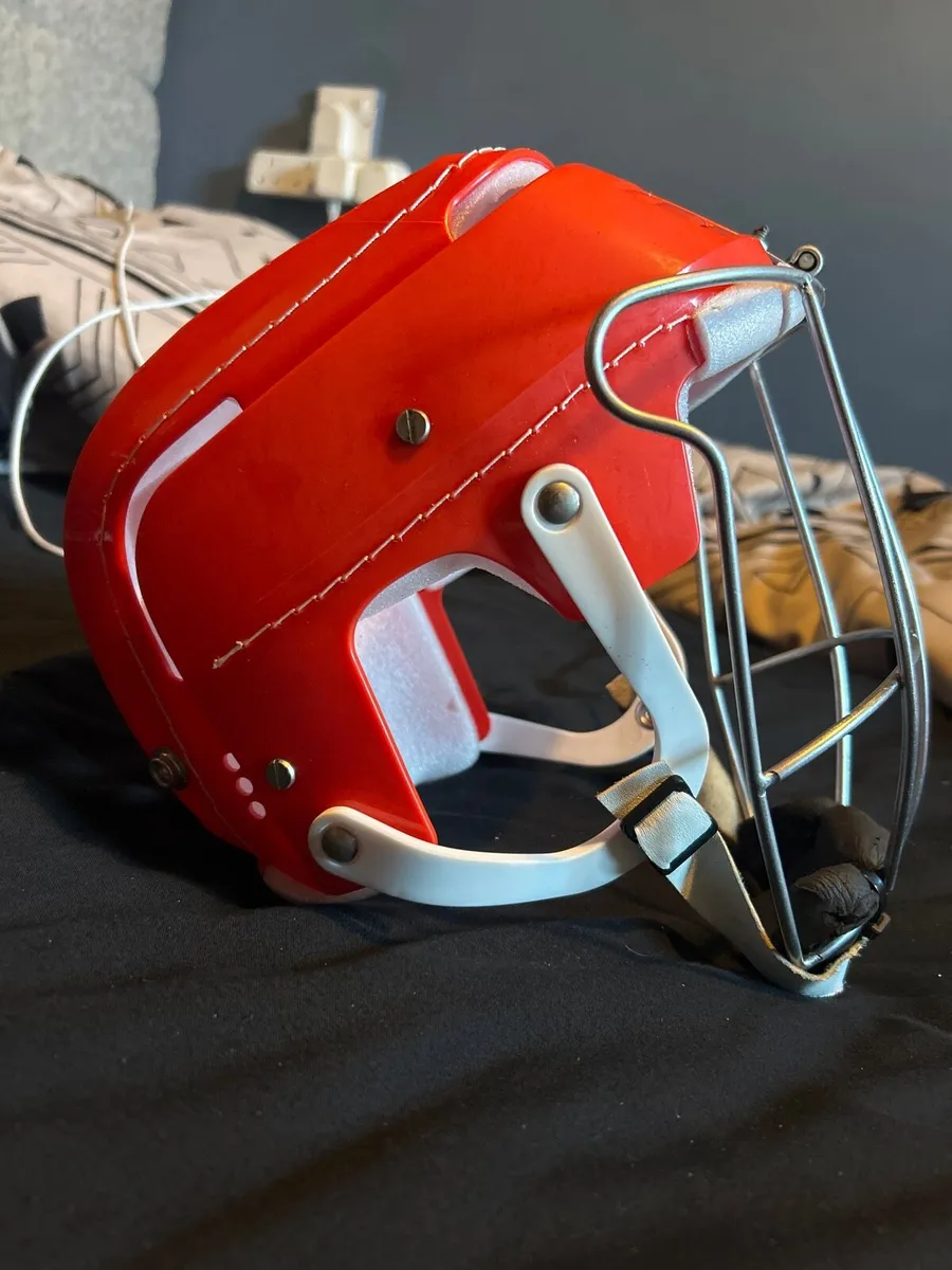old style gola hurling helmet - Image 4