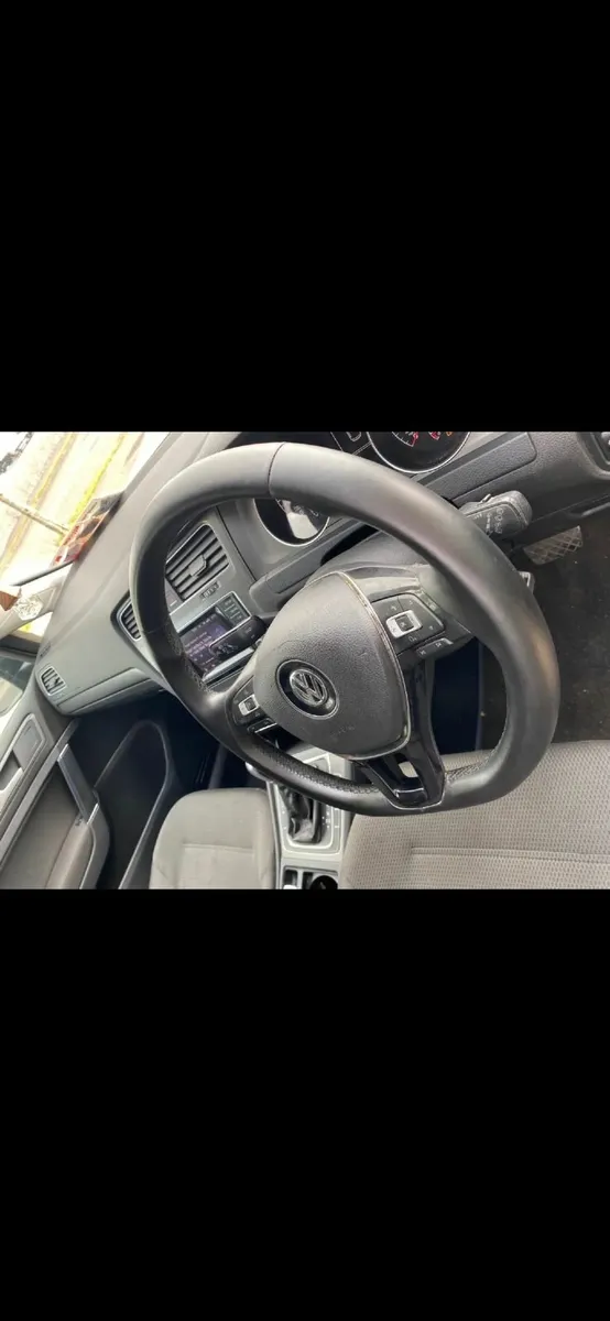 Volkswagen Golf 2013 - Image 2