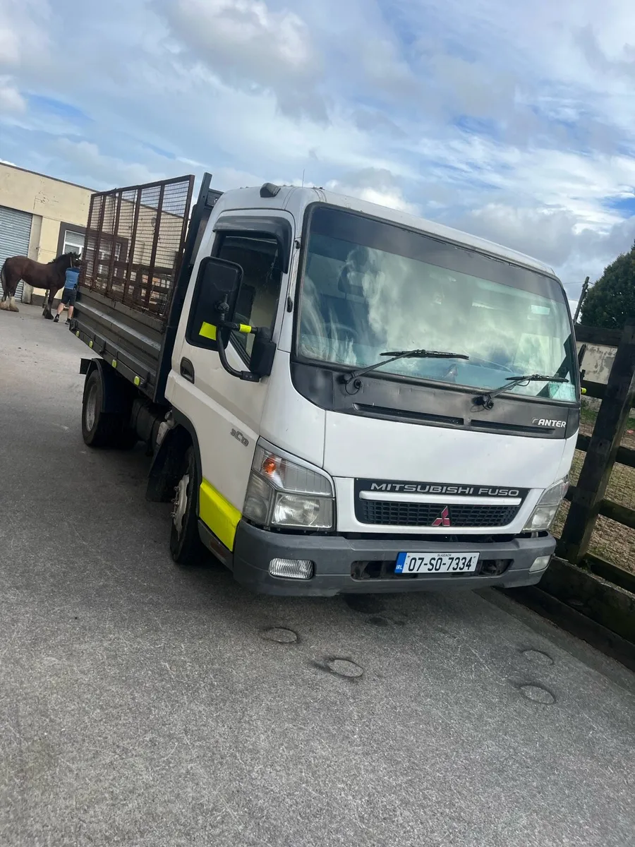 3.5 tonne tipper - Image 1