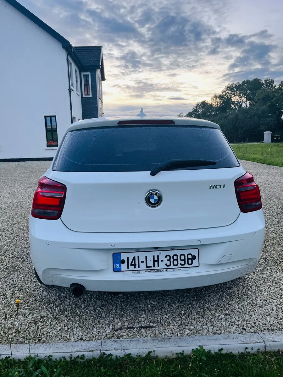 BMW116i 2014 - Image 1
