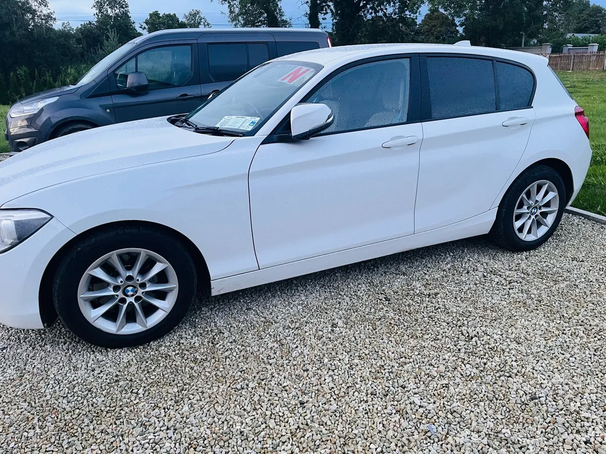BMW116i 2014 - Image 2