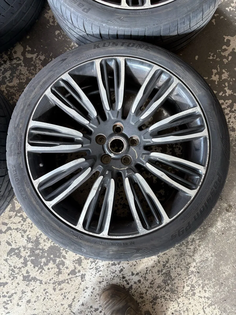 22” rover rover alloys - Image 2