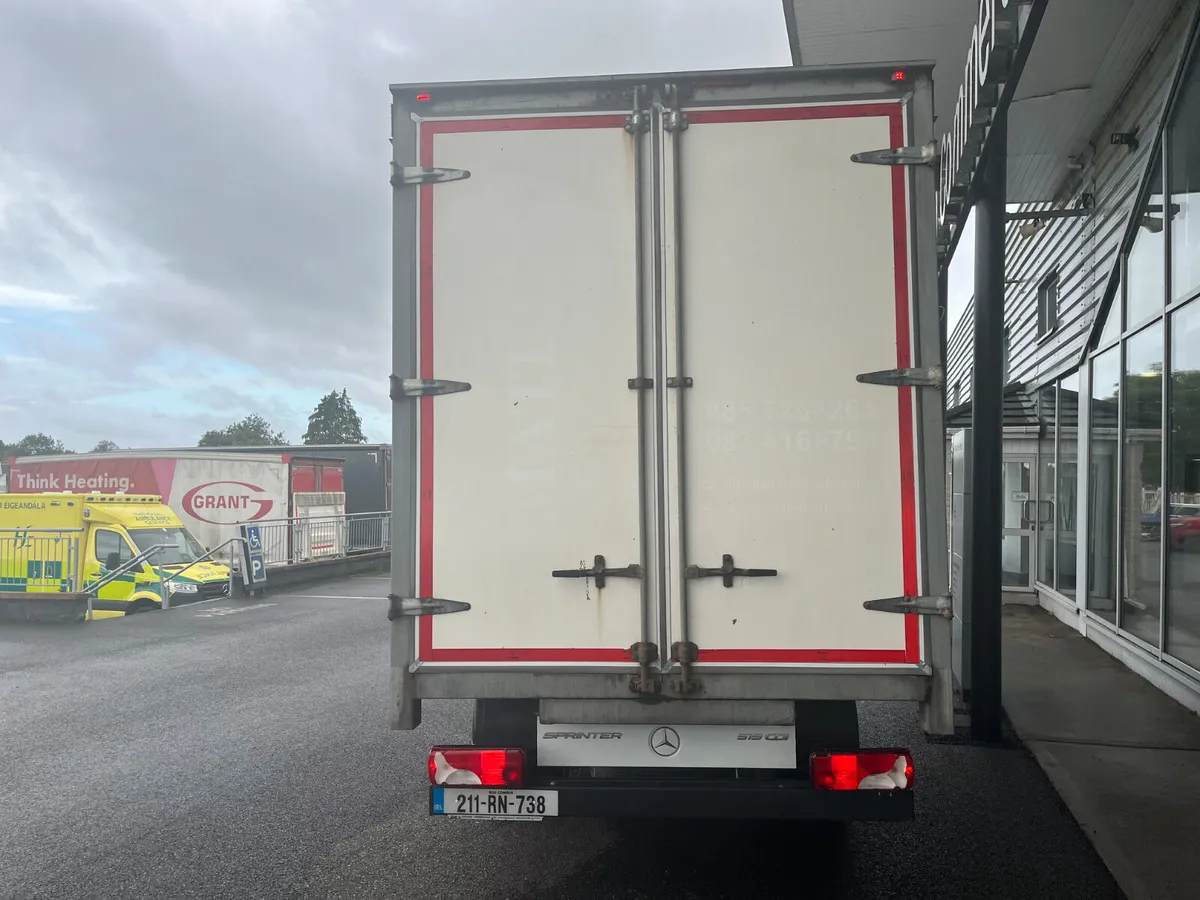 2021 Mercedes-Benz Sprinter V6 Curtainsider - Image 4