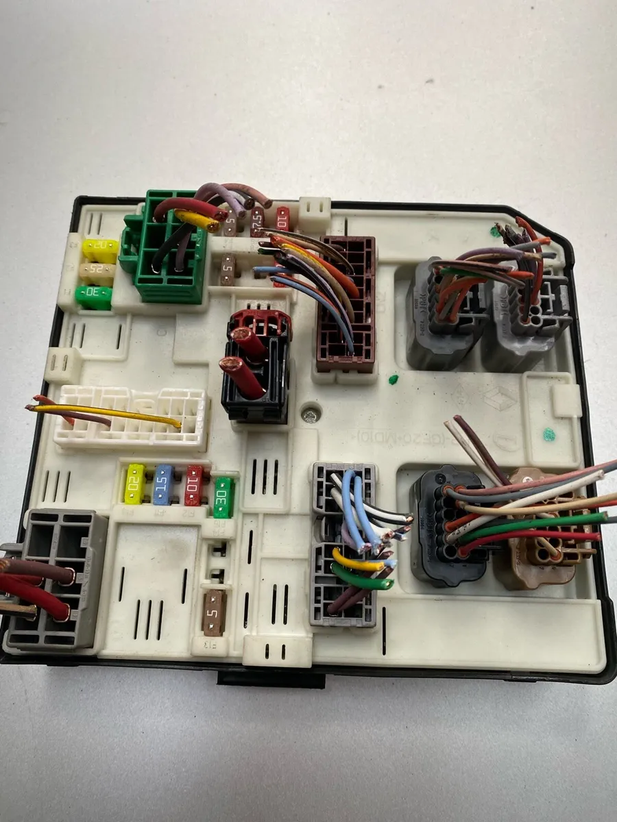 Renault Master 2015 Fuse box - Image 3