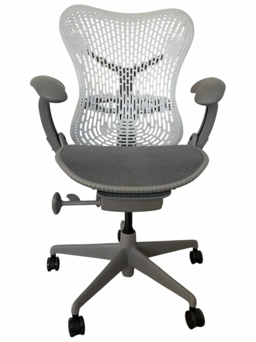 Herman Miller Mirra - Image 3