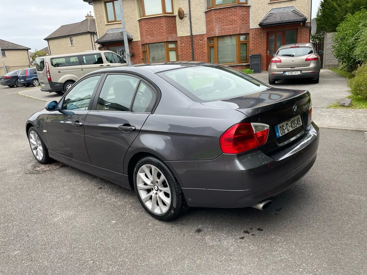 BMW 320d EDITION 2008 - Image 4