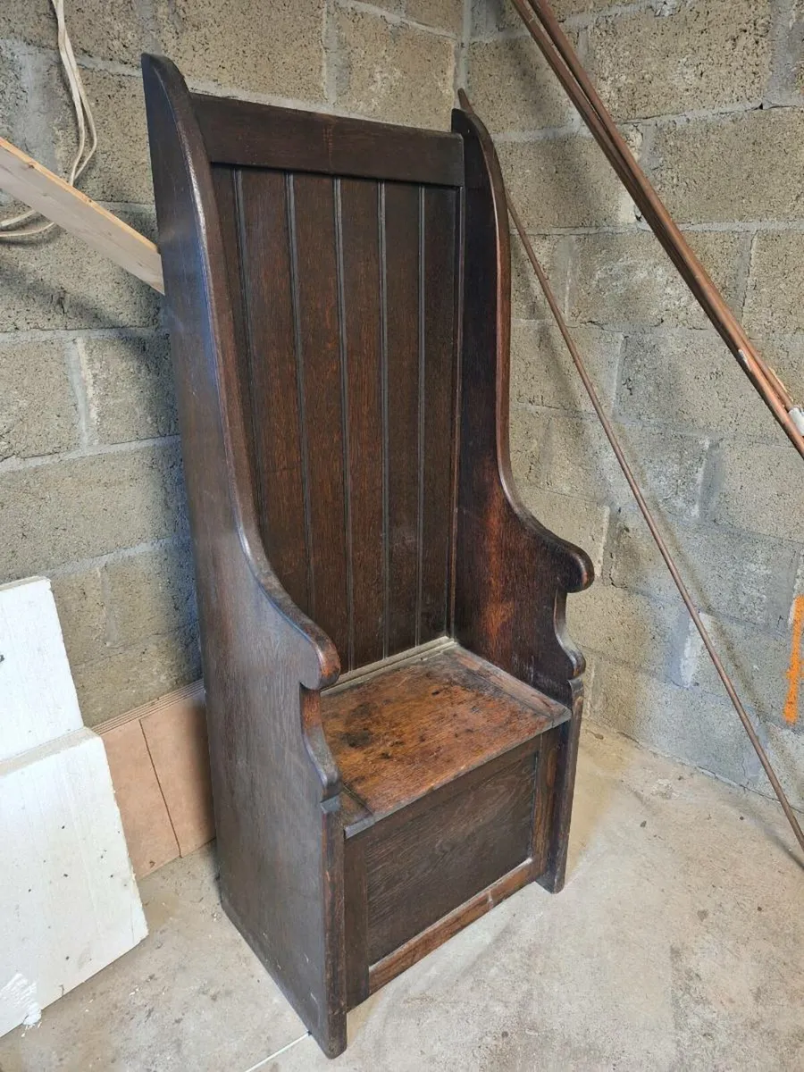 Church seat - Image 1