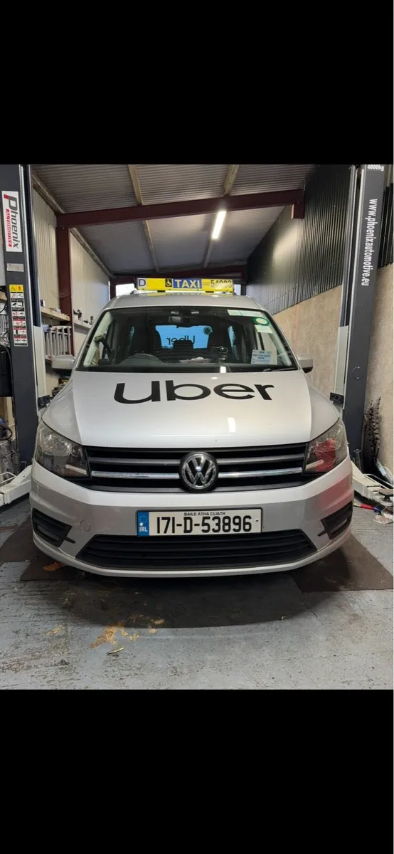 Taxi - Image 2